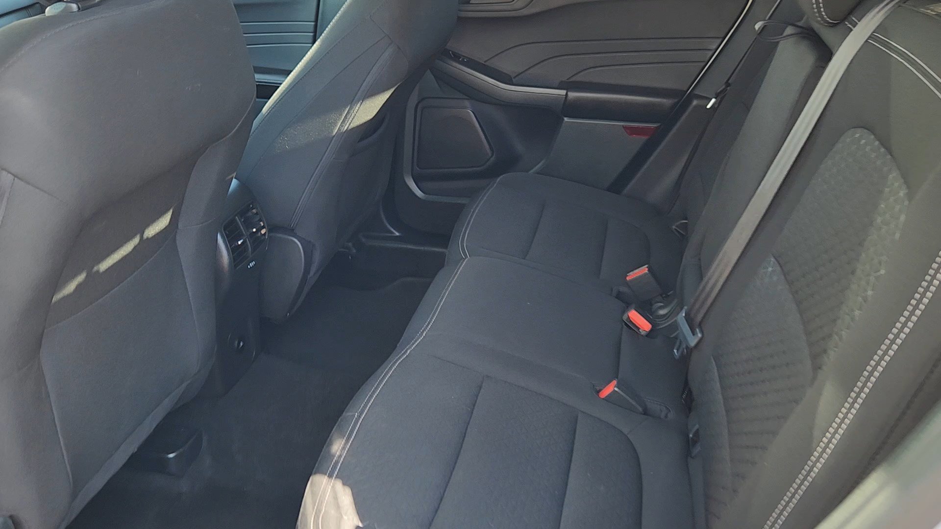 Certified 2025 Ford Escape Active AWD/4WD image 23