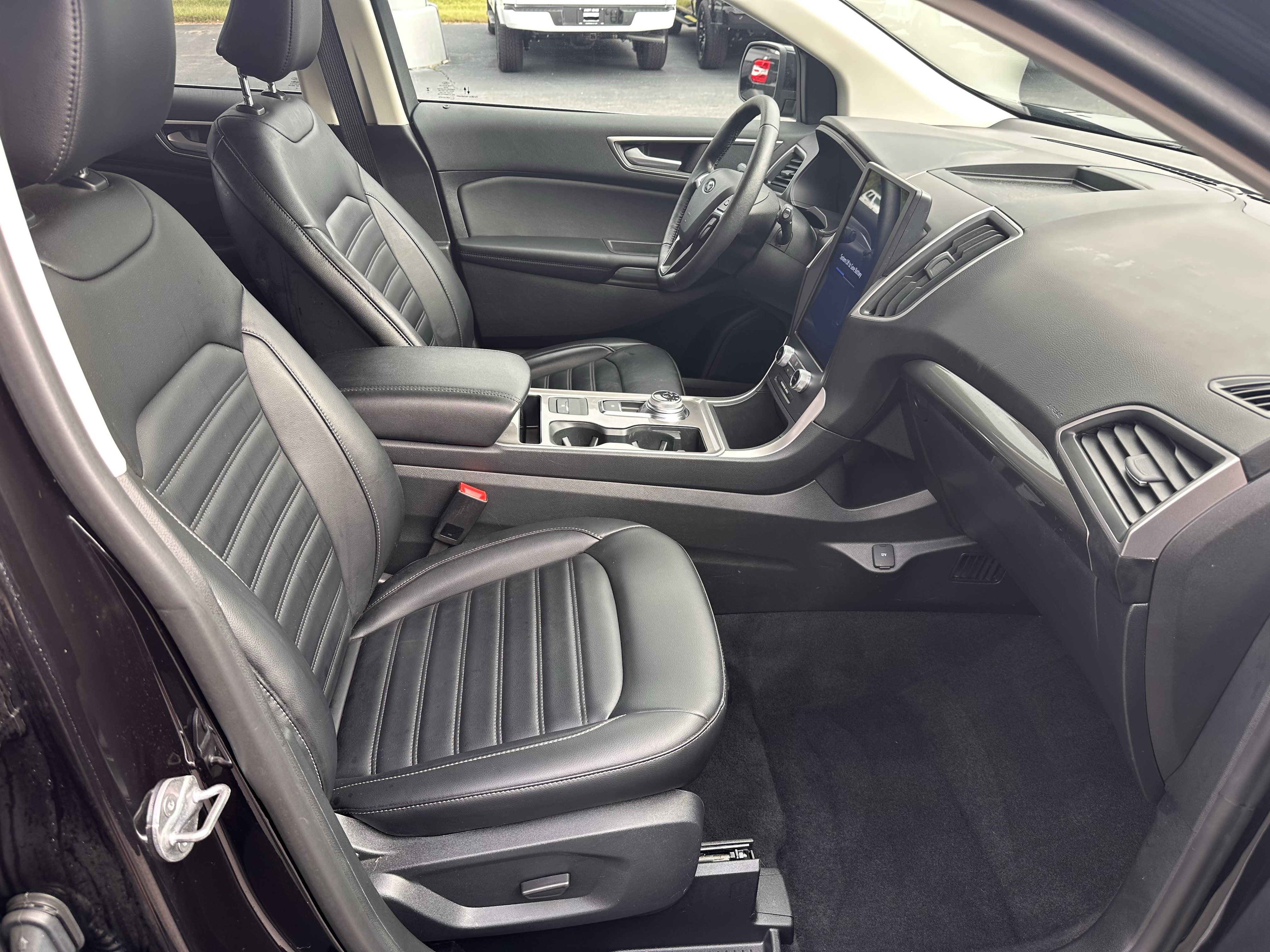 Certified 2024 Ford Edge SEL w/ Convenience Package AWD/4WD image 14