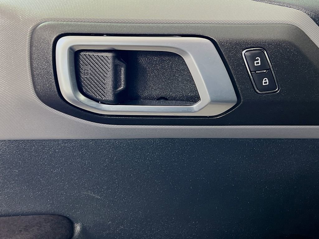 Certified 2024 Ford Bronco Black Diamond image 24