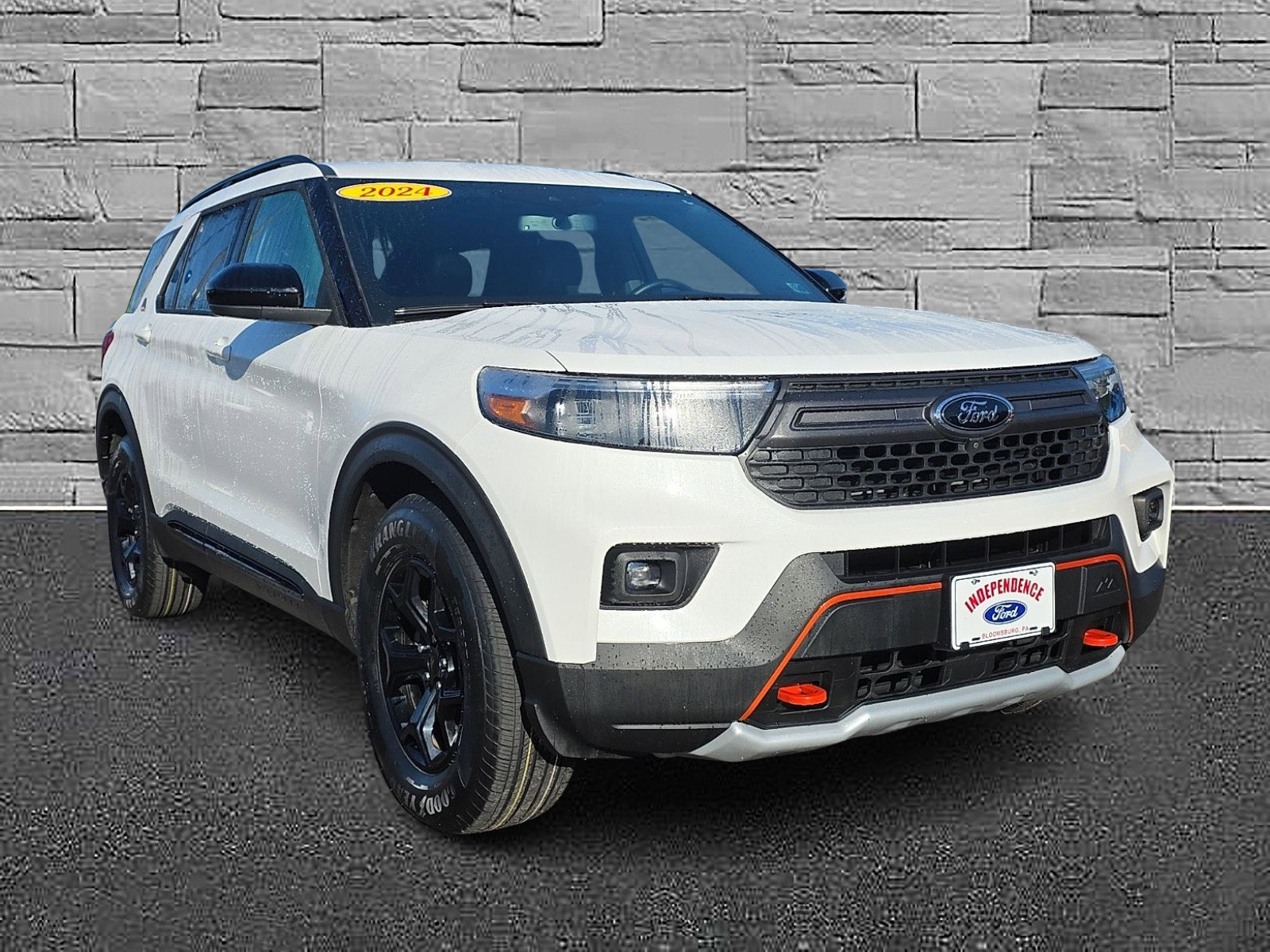 Certified 2024 Ford Explorer Timberline w/ Timberline Technology Package AWD/4WD image 2