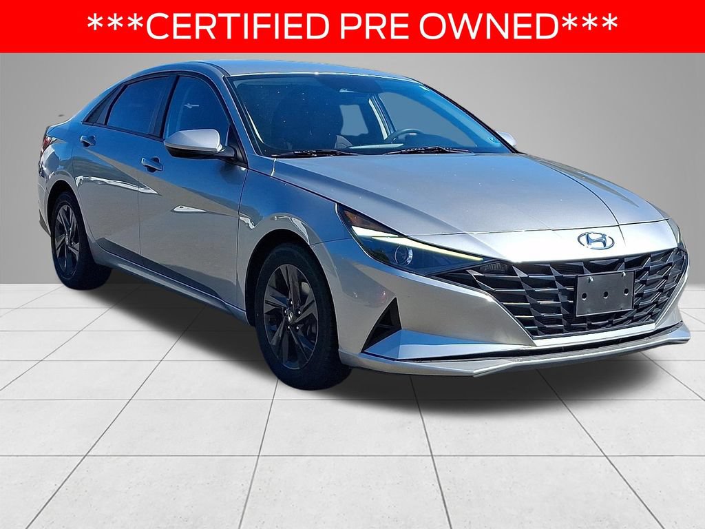 Used 2022 Hyundai Elantra SEL FWD image 3