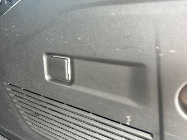 Used 2024 Chevrolet Suburban LS RWD image 26