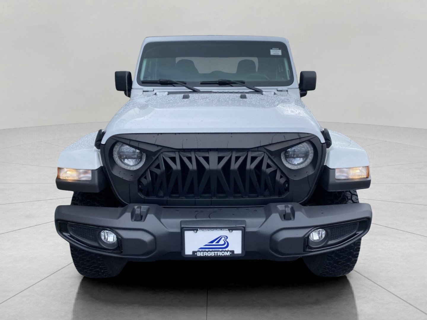 Used 2022 Jeep Gladiator Sport AWD/4WD image 3
