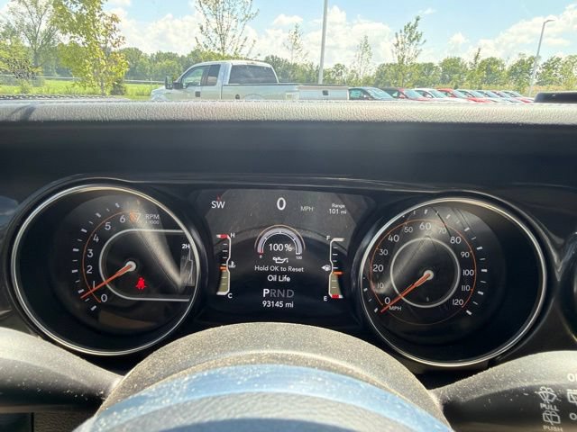 Used 2021 Jeep Wrangler Unlimited Sahara AWD/4WD image 46