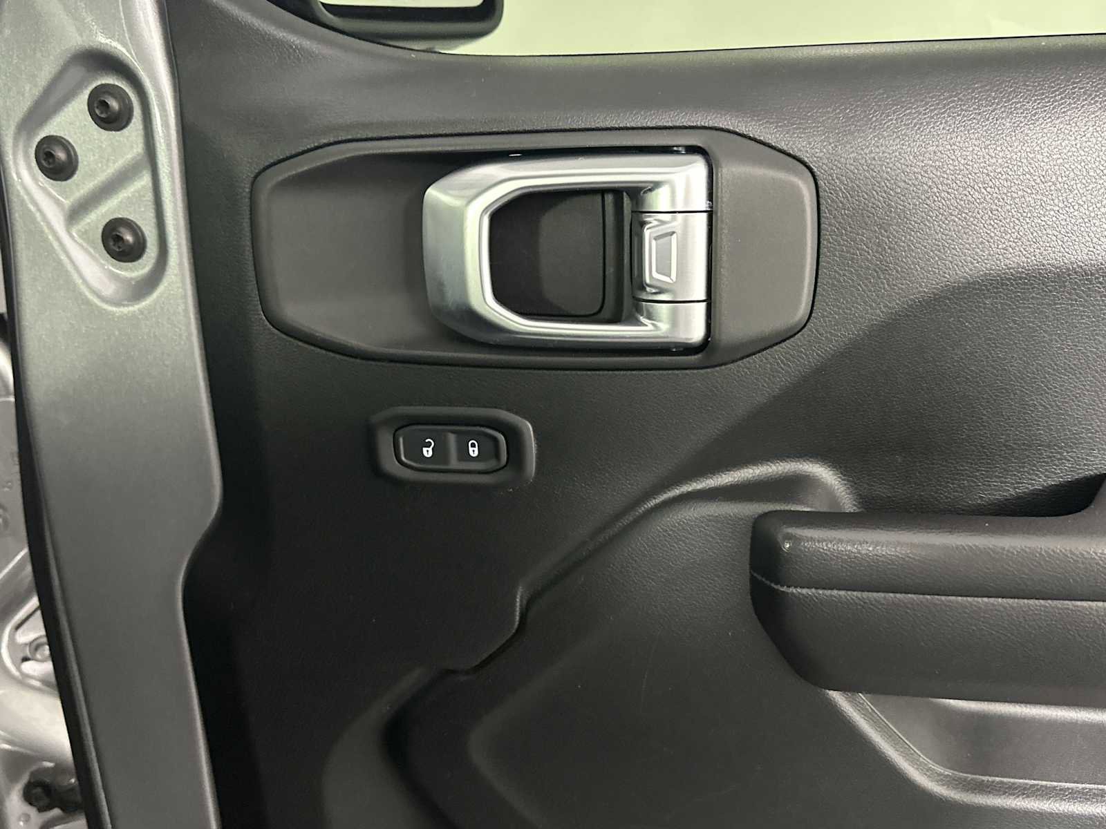 Used 2020 Jeep Gladiator Sport w/ Quick Order Package 24S image 19