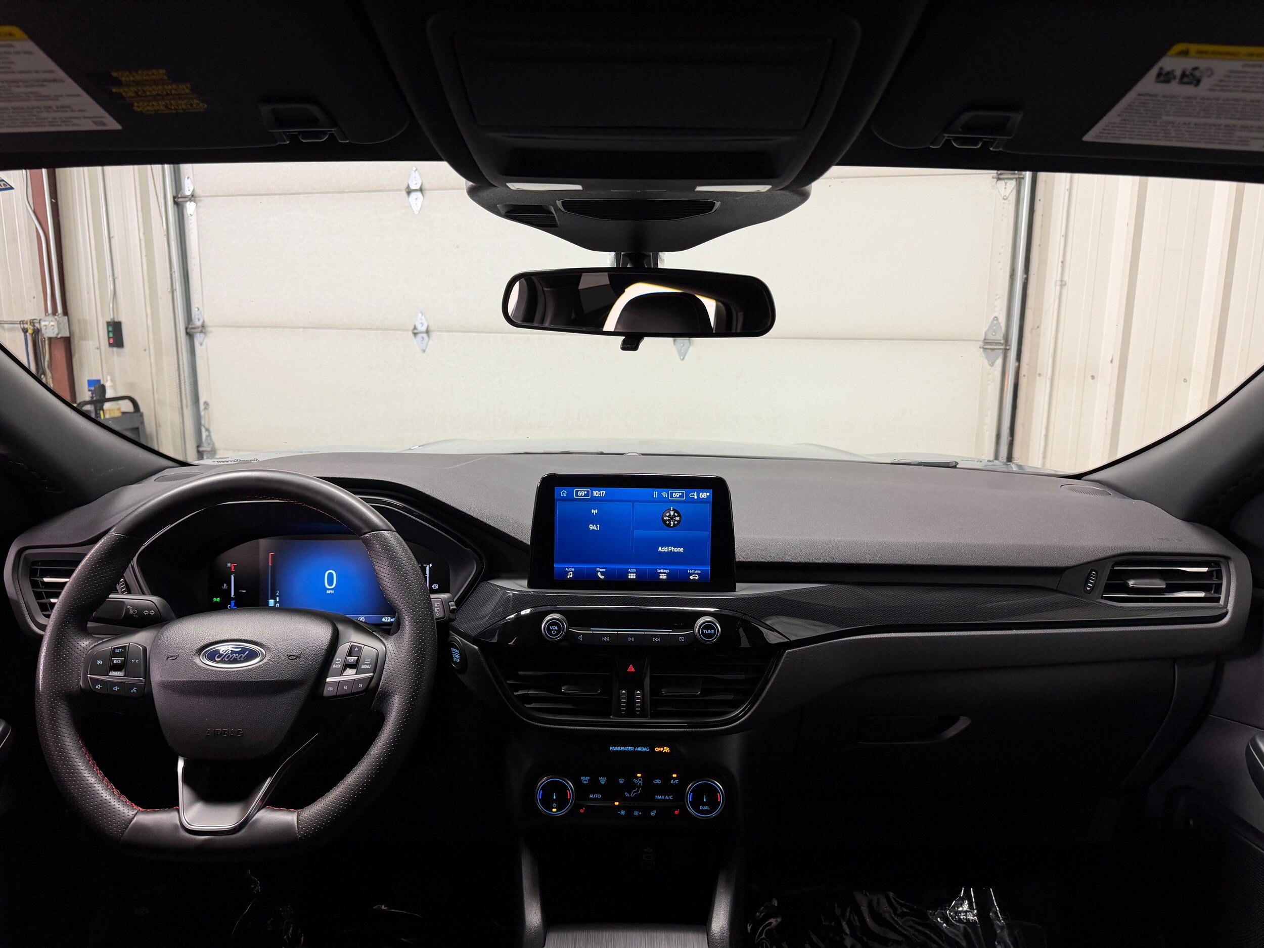 Certified 2025 Ford Escape ST-Line Select AWD/4WD image 4