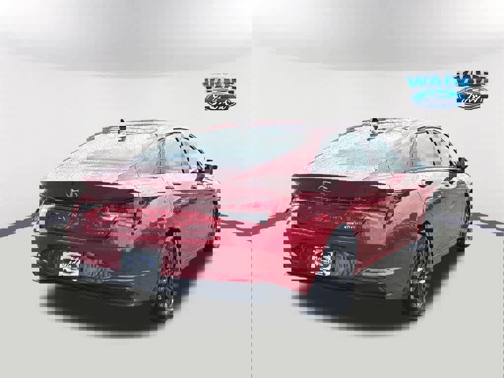 Used 2023 Hyundai Elantra Blue image 5