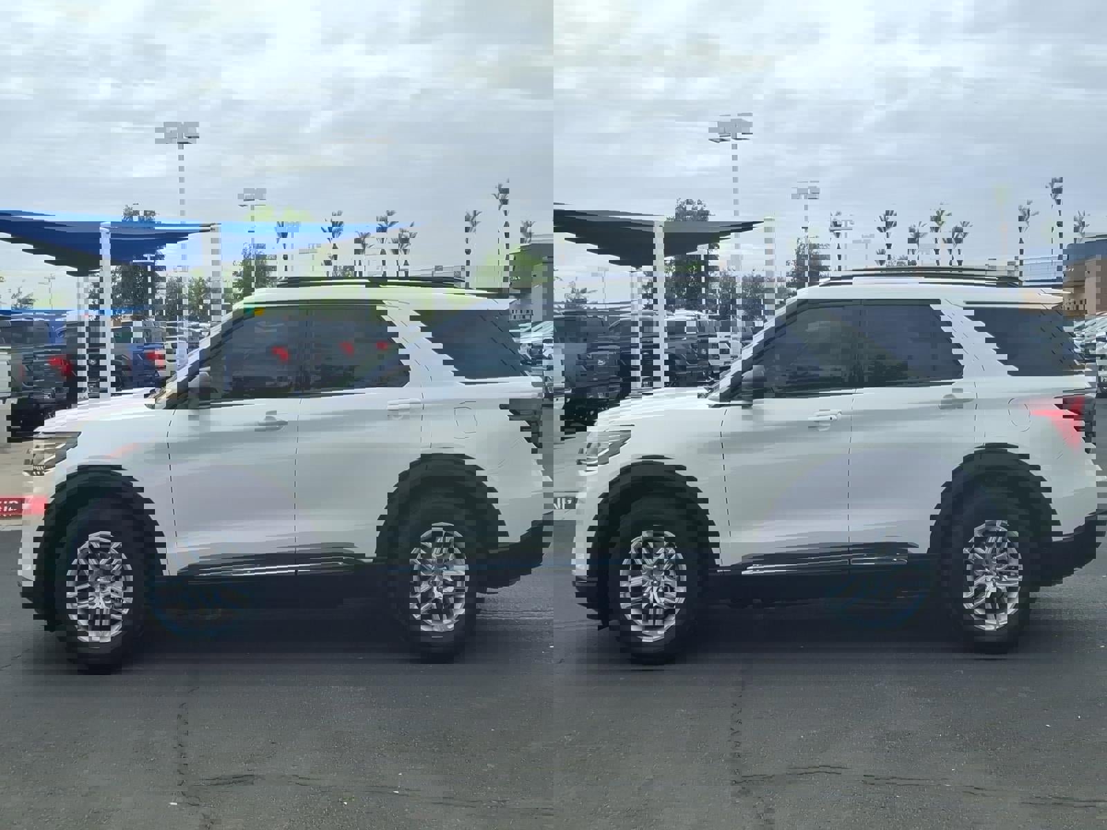 Certified 2025 Ford Explorer Active image 2