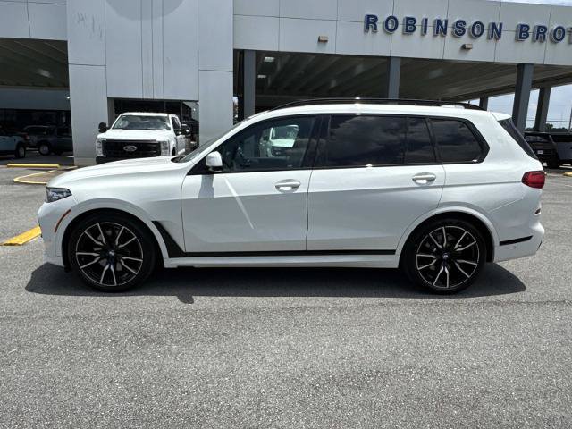 Used 2022 BMW X7 xDrive40i w/ M Sport Package AWD/4WD image 8