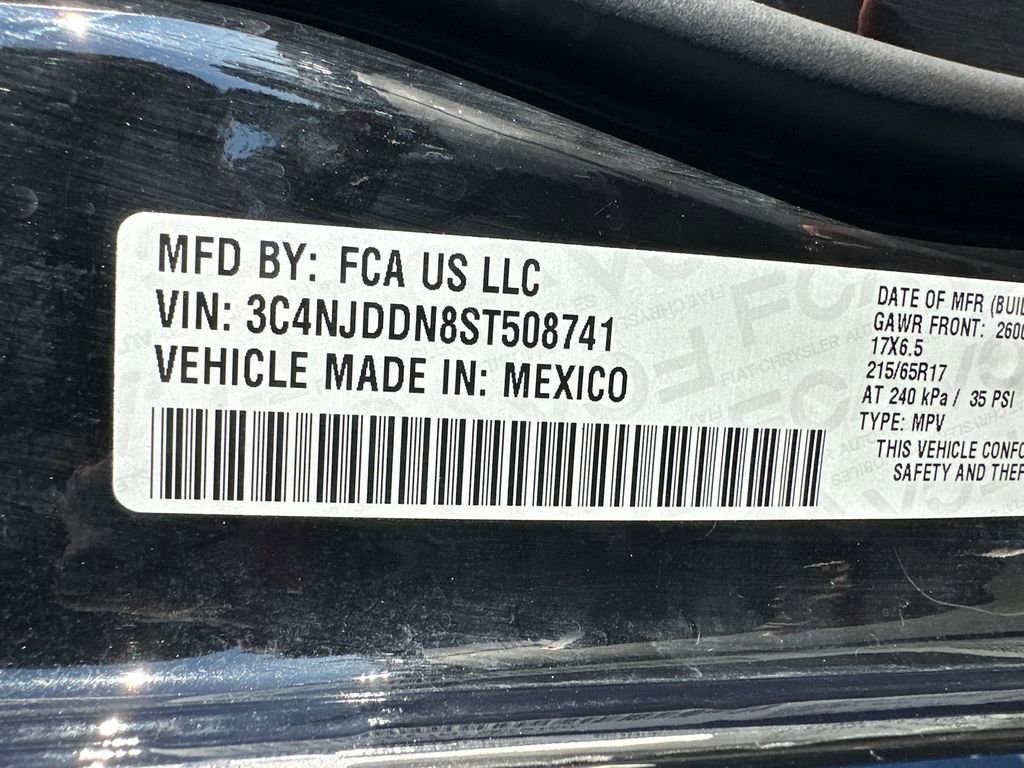 Used 2025 Jeep Compass Trailhawk w/ Trailhawk Elite Group image 31