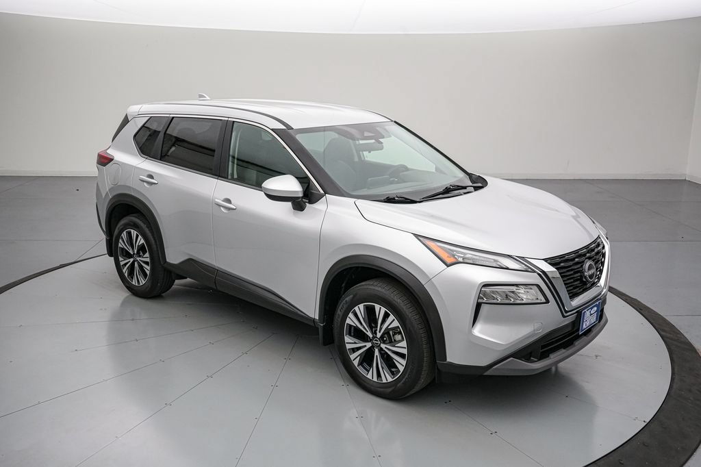 Used 2023 Nissan Rogue SV AWD/4WD image 2
