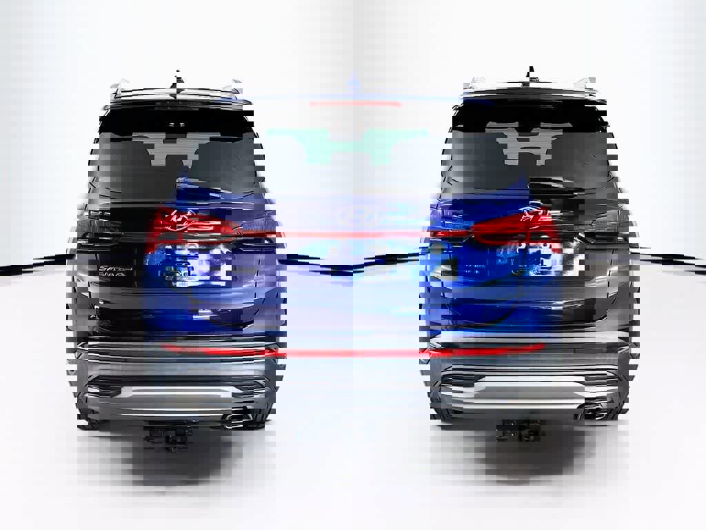 Used 2023 Hyundai Santa Fe SEL FWD image 4