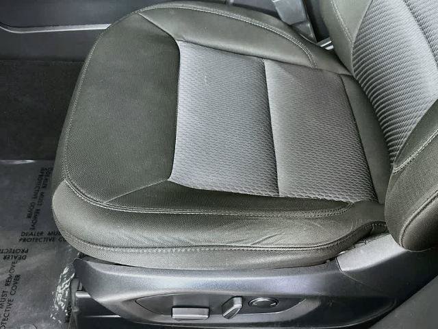 Certified 2024 Ford Explorer XLT RWD image 30