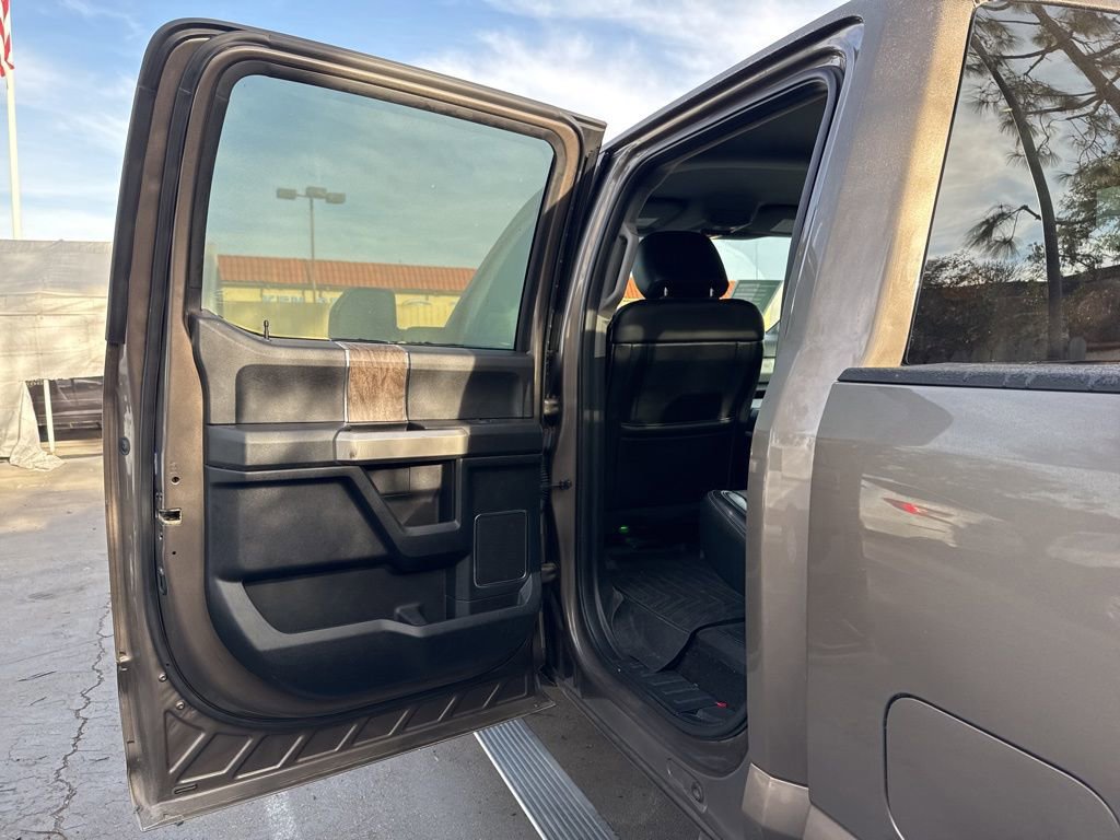 Certified 2018 Ford F250 Lariat w/ Lariat Ultimate Package image 17