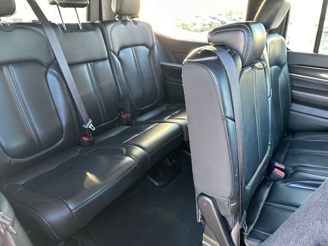 Used 2022 Jeep Wagoneer Series I w/ Premium Group I AWD/4WD image 10