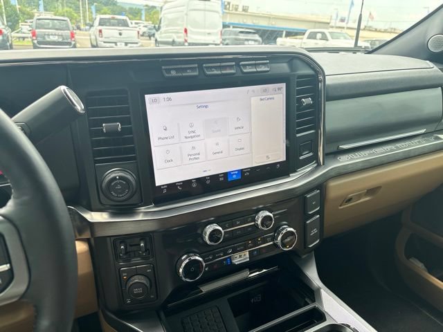 Certified 2024 Ford F350 Lariat w/ Lariat Ultimate Package AWD/4WD image 10