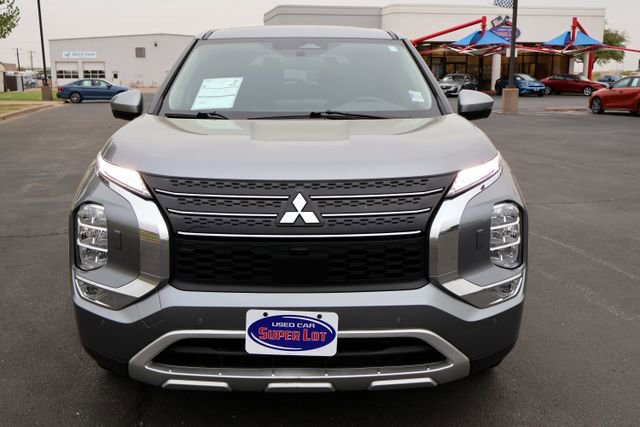 Used 2024 Mitsubishi Outlander SE image 11