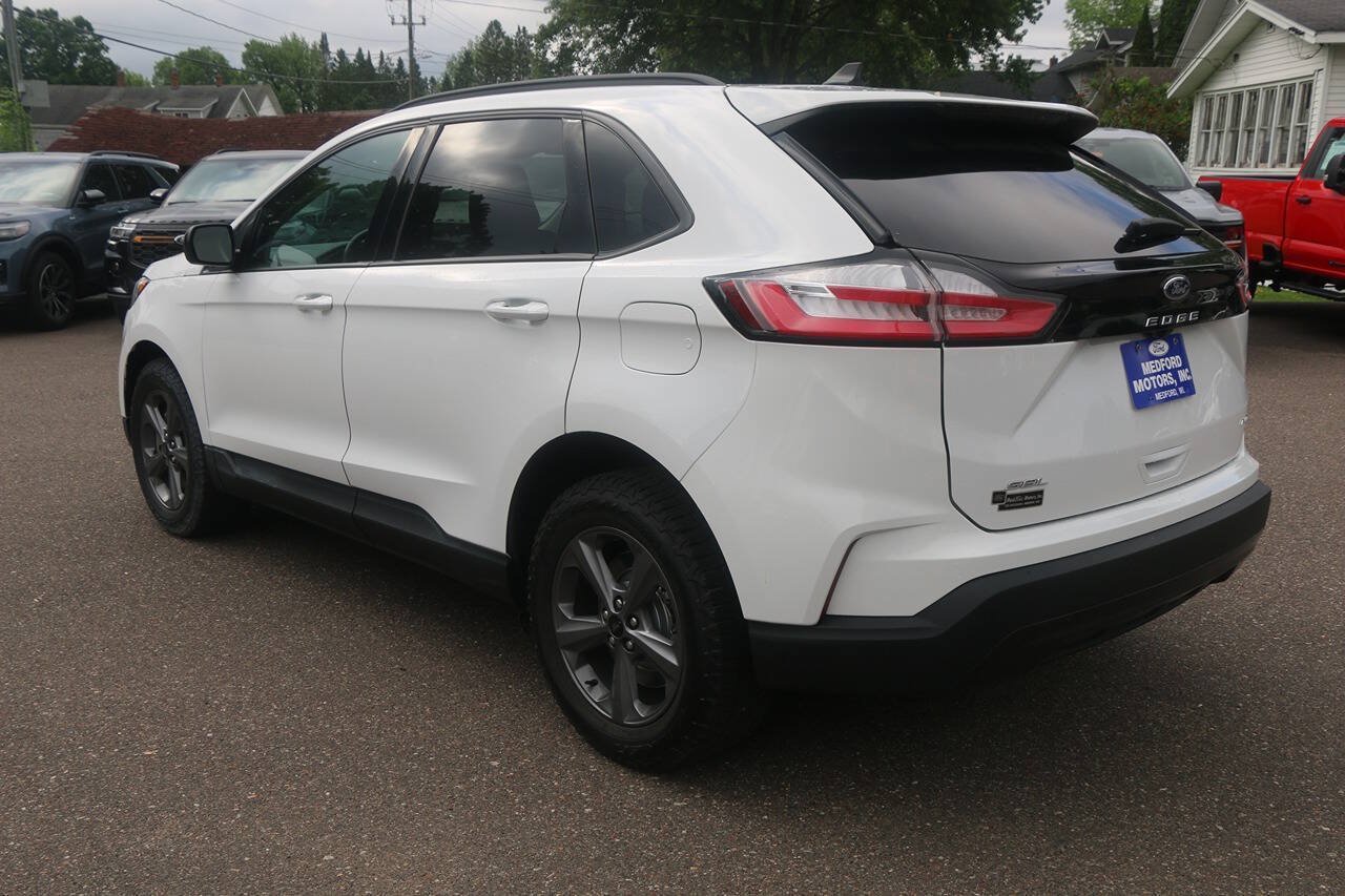 Certified 2023 Ford Edge SEL w/ Sport Appearance Package AWD/4WD image 3