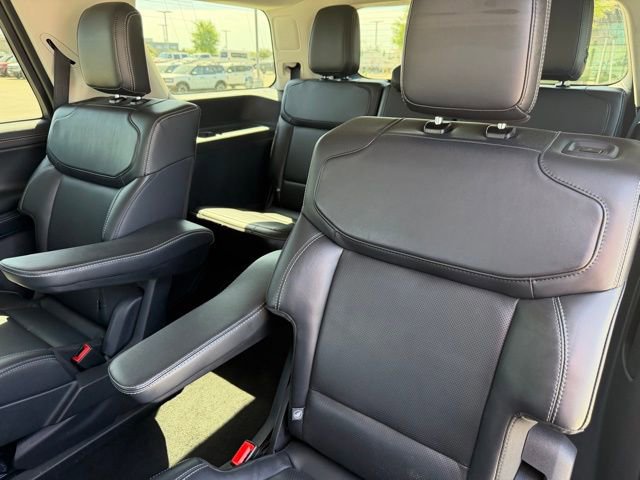 Certified 2025 Ford Expedition Platinum image 23