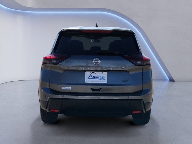 Used 2024 Nissan Rogue S AWD/4WD image 4