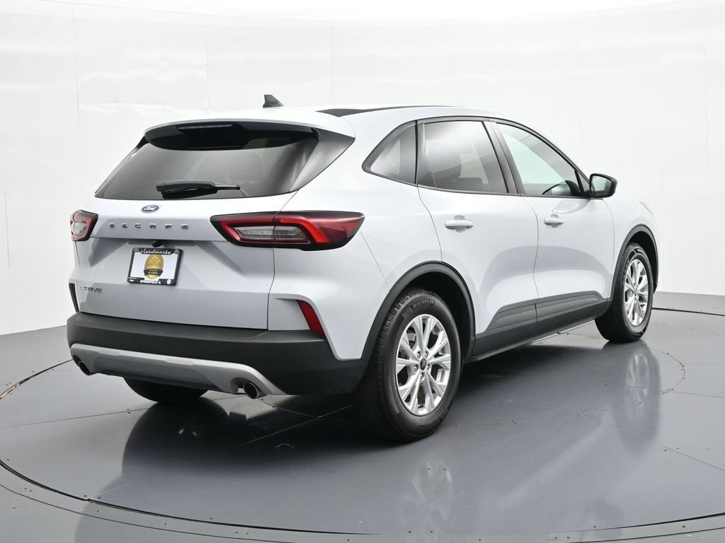 Certified 2025 Ford Escape Active FWD image 6