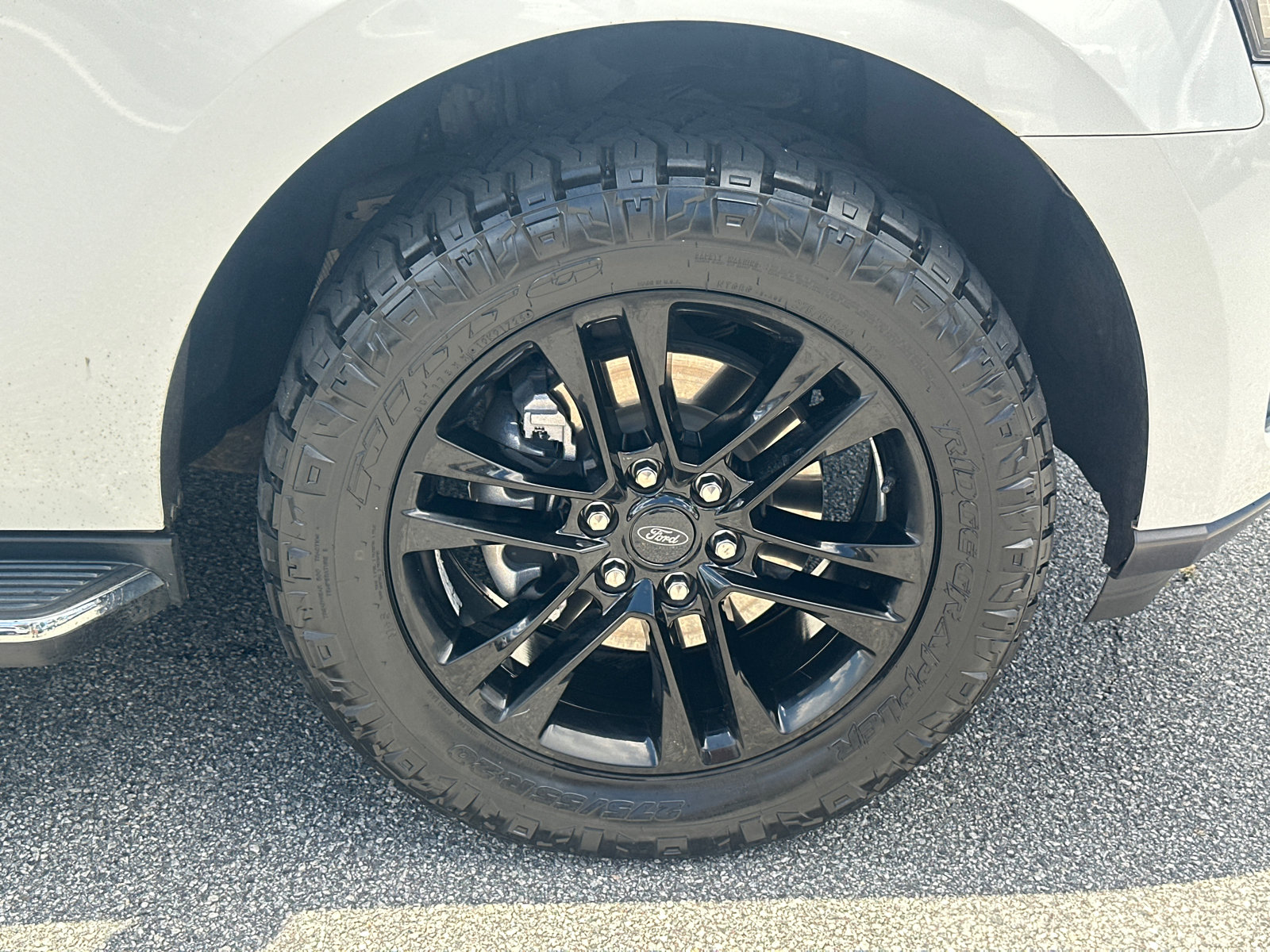 Certified 2023 Ford Expedition Max XLT RWD image 12