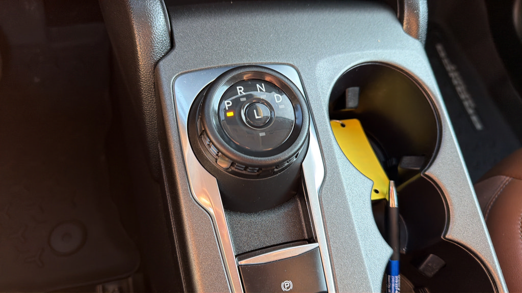 Certified 2025 Ford Bronco Sport Outer Banks w/ Outer Banks Tech Package+ AWD/4WD image 26