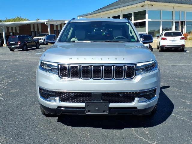 Used 2024 Jeep Wagoneer L 4WD image 4