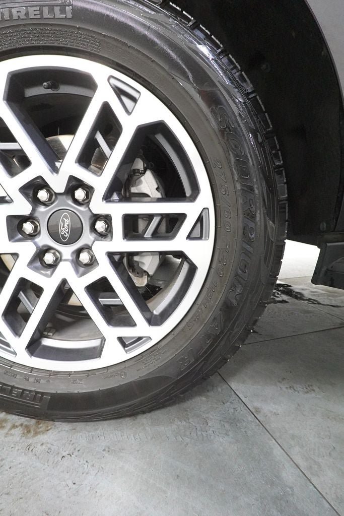 Certified 2025 Ford Expedition Active AWD/4WD image 39