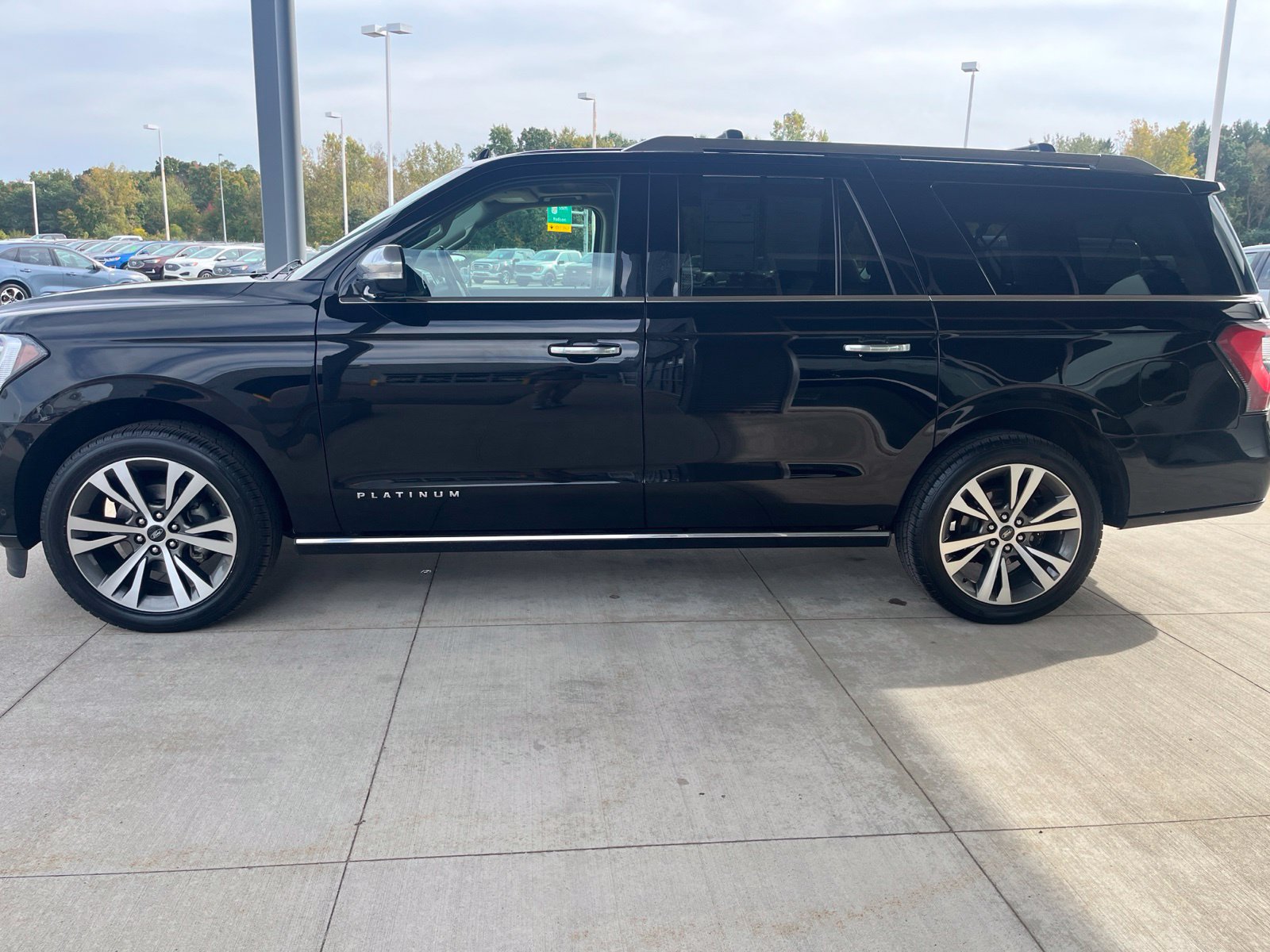 Certified 2021 Ford Expedition Max Platinum AWD/4WD image 2
