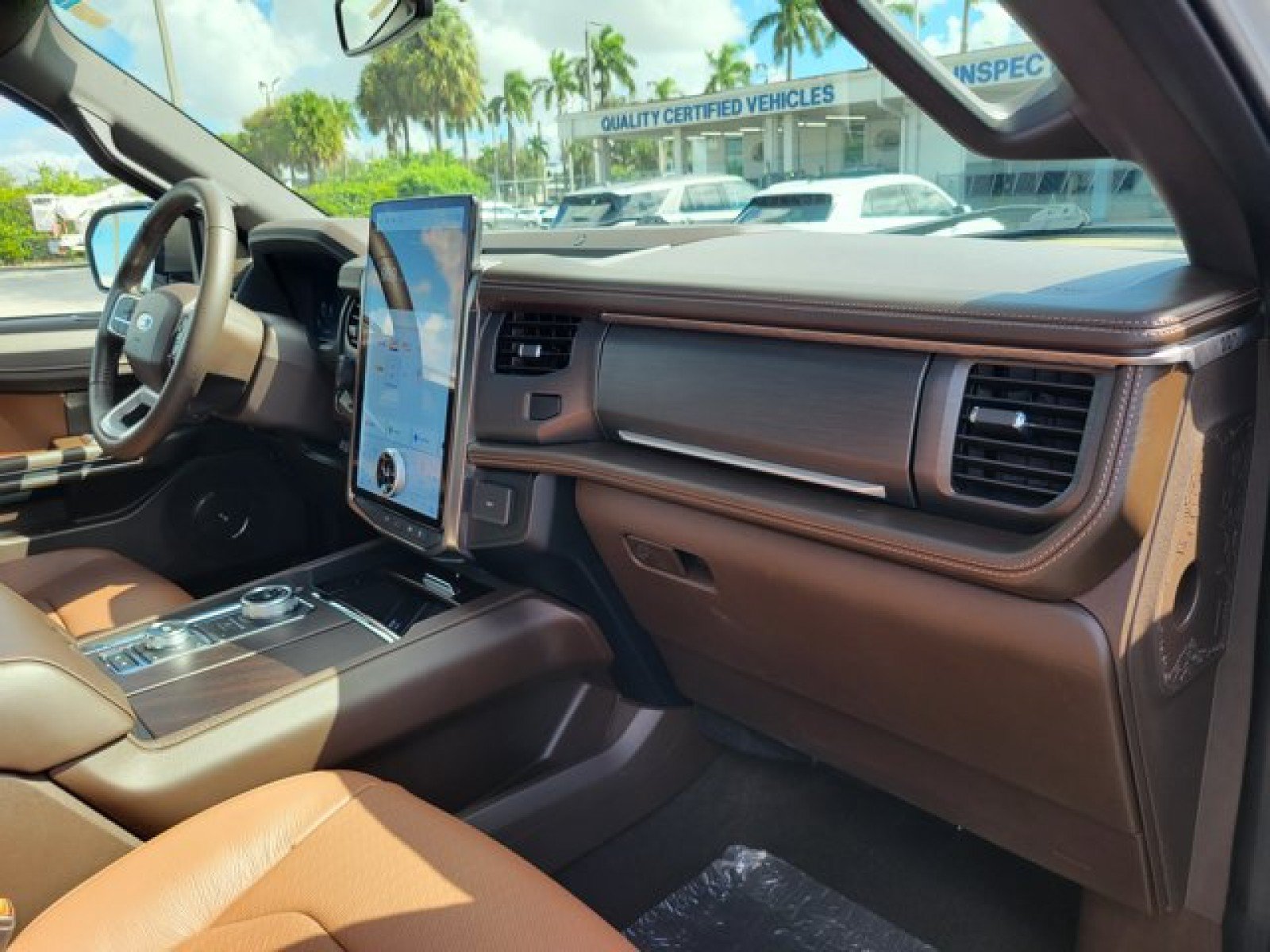Certified 2024 Ford Expedition Max King Ranch AWD/4WD image 35