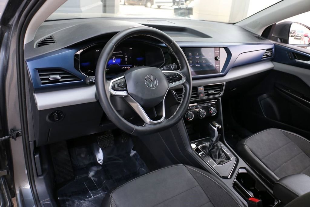 Used 2023 Volkswagen Taos SE FWD image 17