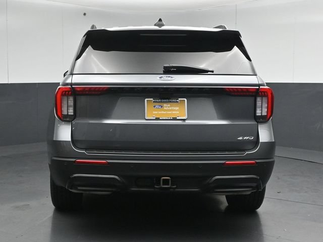 Certified 2025 Ford Explorer ST-Line AWD/4WD image 2