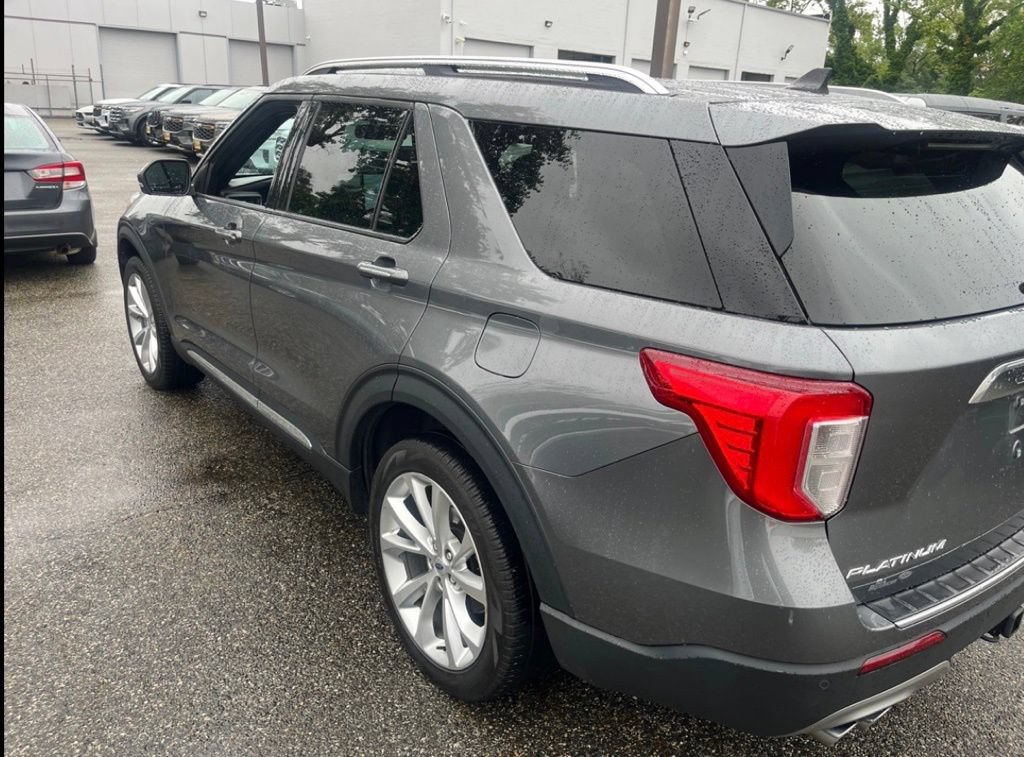 Certified 2022 Ford Explorer Platinum w/ Equipment Group 601A AWD/4WD image 7