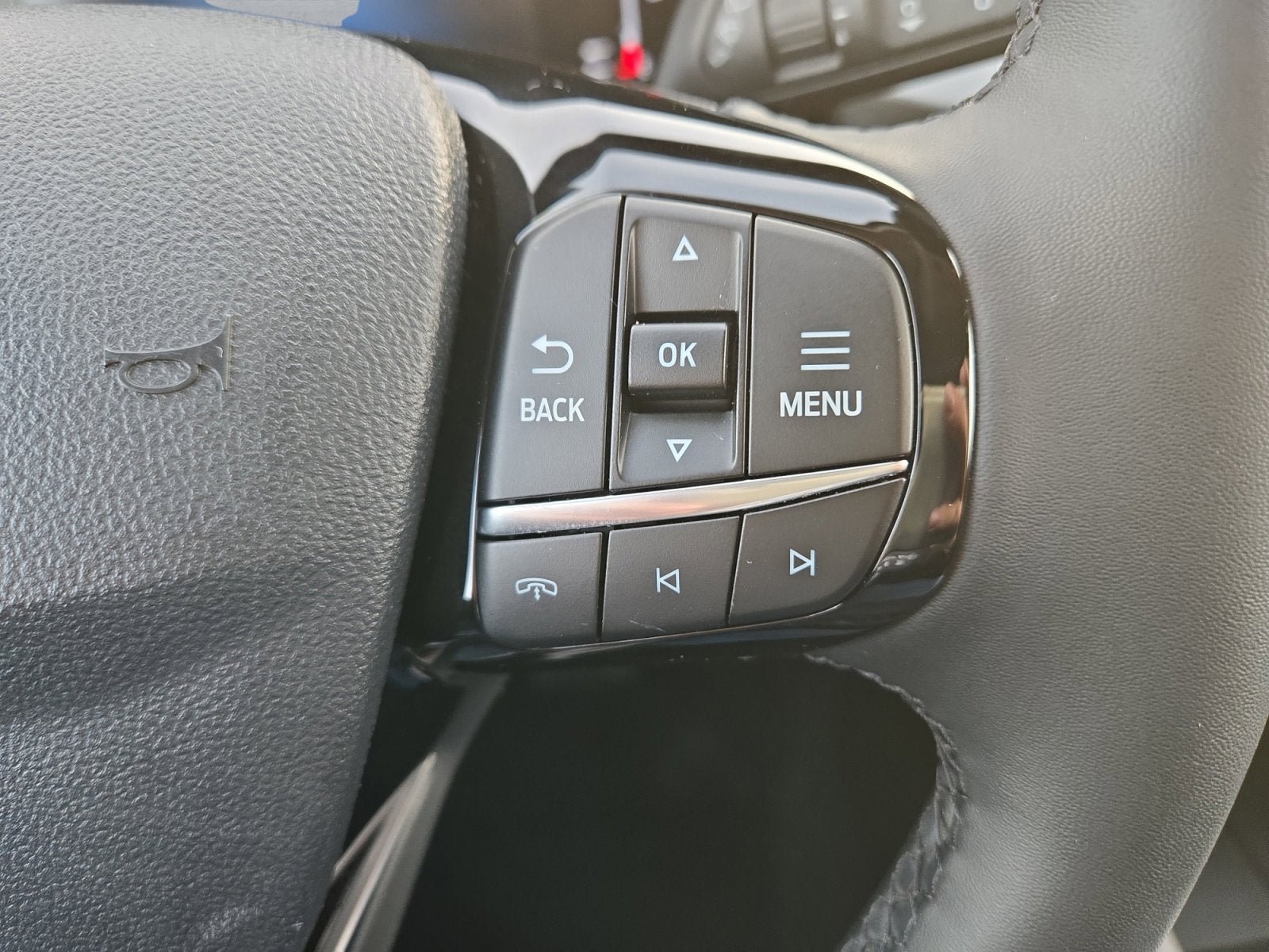Certified 2023 Ford Escape Active AWD/4WD image 15