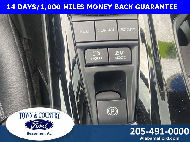 Used 2025 Toyota Camry XSE image 28