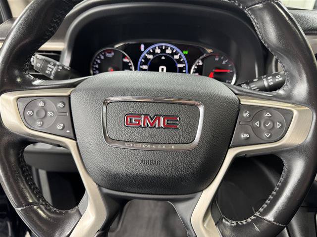 Used 2021 GMC Acadia Denali w/ Denali Technology Package AWD/4WD image 13