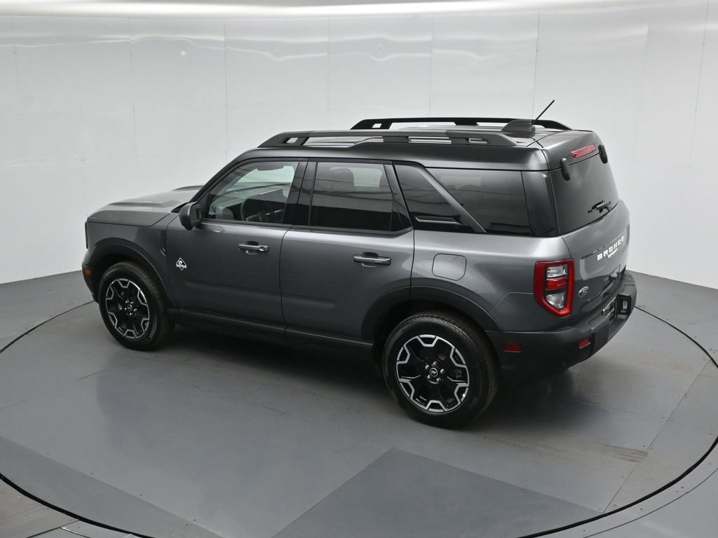 Certified 2025 Ford Bronco Sport Outer Banks w/ Outer Banks Tech Package+ image 18