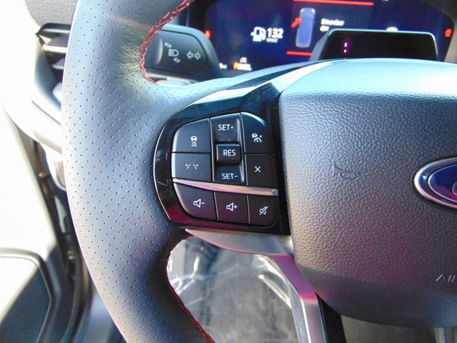 Certified 2025 Ford Explorer ST-Line w/ Premium Package AWD/4WD image 18