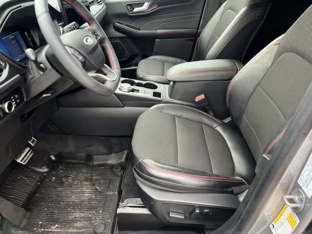 Certified 2024 Ford Escape ST-Line w/ Tech Pack #1 image 19