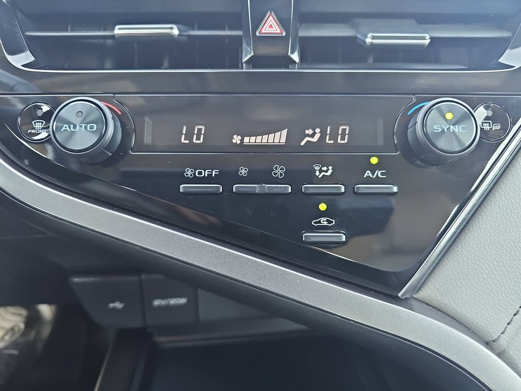 Used 2024 Toyota Camry SE AWD/4WD image 21