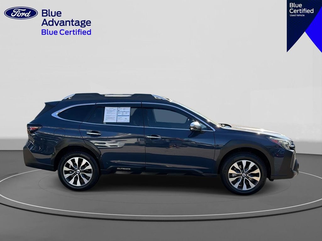 Used 2023 Subaru Outback Touring AWD/4WD image 5