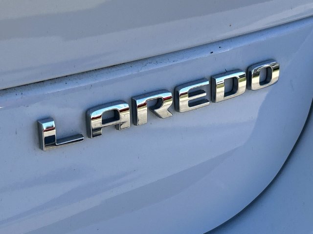 Used 2022 Jeep Grand Cherokee L Laredo w/ Luxury Tech Group I AWD/4WD image 12