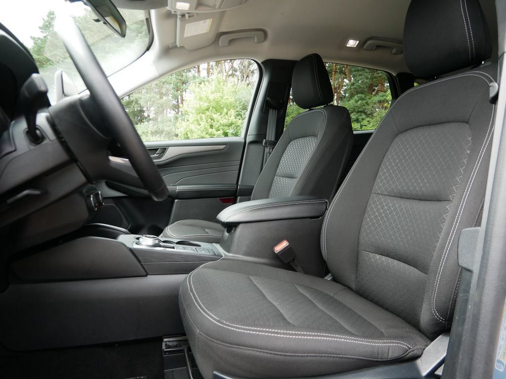 Certified 2025 Ford Escape Active w/ Cold Weather Package AWD/4WD image 13