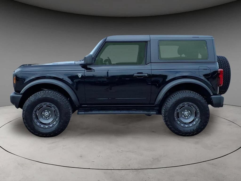 Certified 2025 Ford Bronco 2-Door w/ Sasquatch Package AWD/4WD image 2