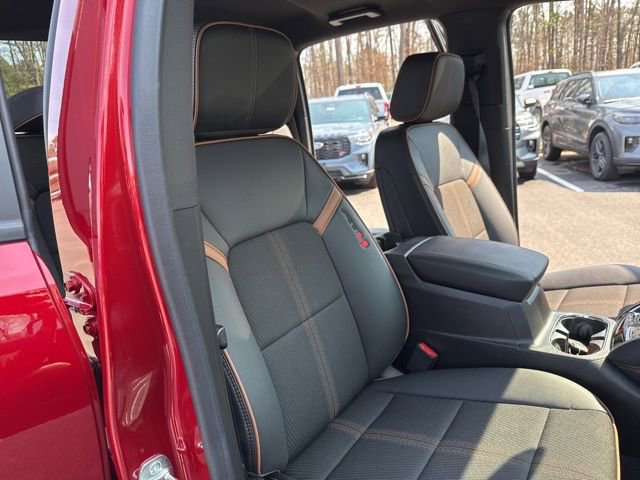 Used 2025 GMC Canyon AT4 image 23