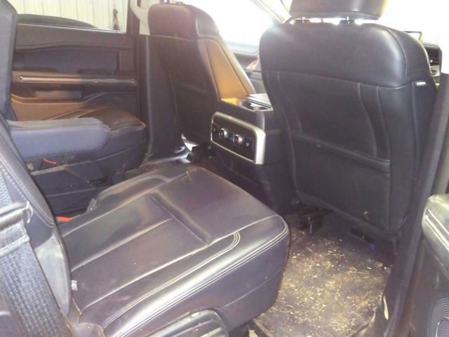 Certified 2024 Ford Expedition XLT image 6