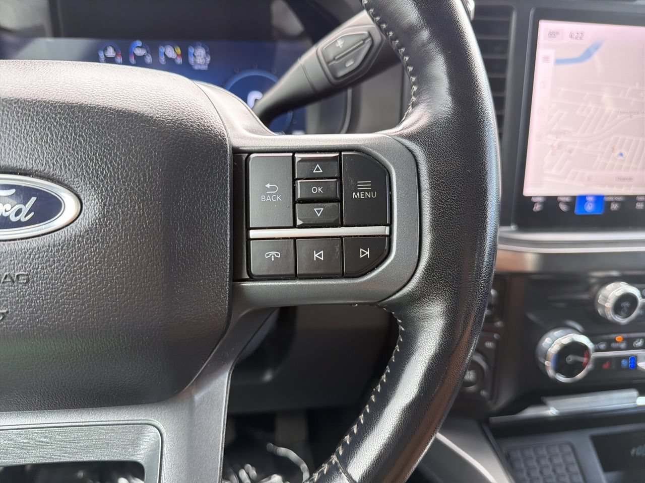 Certified 2024 Ford F250 Lariat w/ Lariat Ultimate Package AWD/4WD image 30