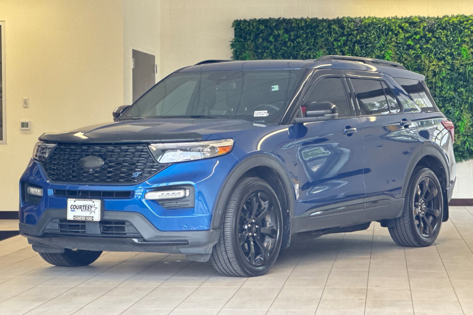 Certified 2020 Ford Explorer ST w/ ST Street Pack image 8