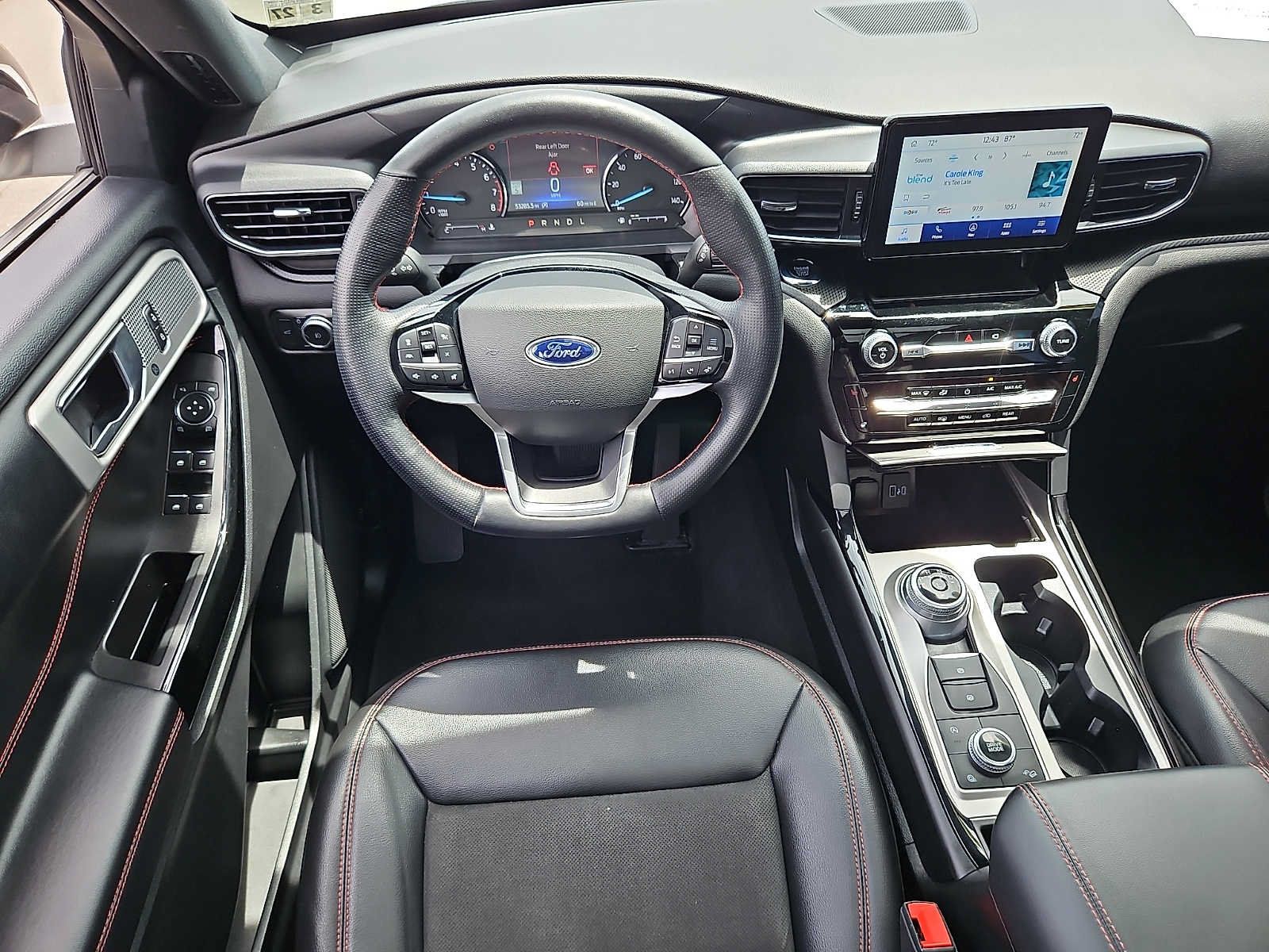 Certified 2022 Ford Explorer ST-Line AWD/4WD image 11